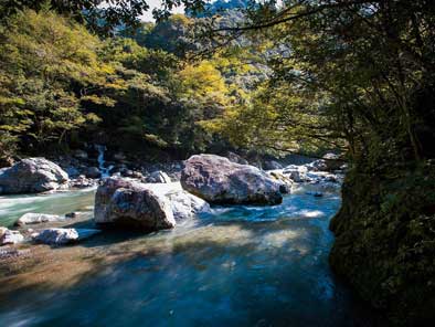 清流　万江川