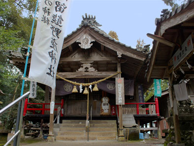 岡留熊野座神社